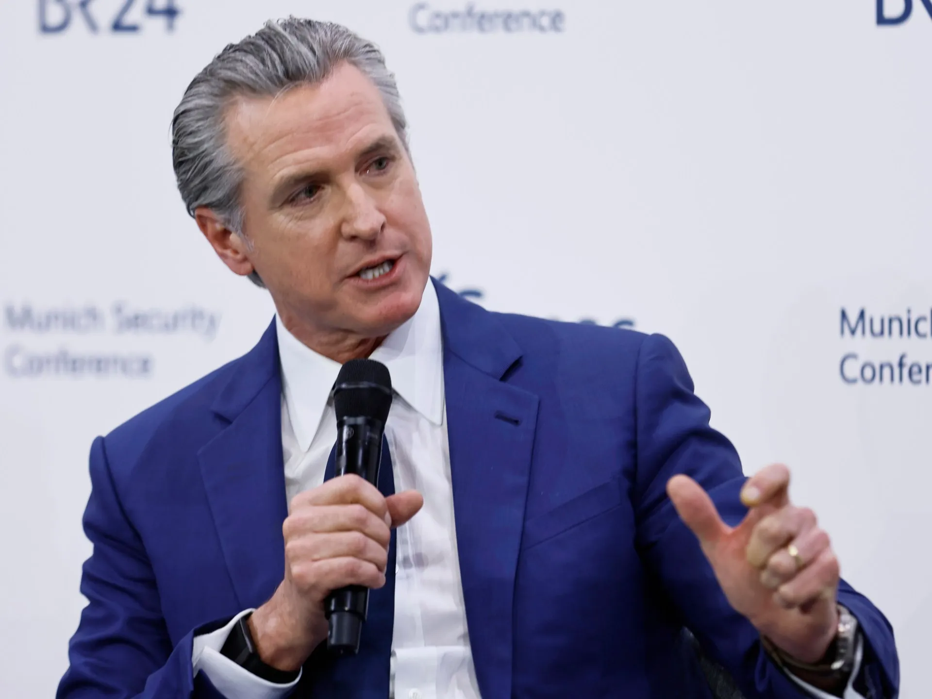 Guvernatorul Californiei, Gavin Newsom, spune că Departamentul de Justiție al SUA îl investighează