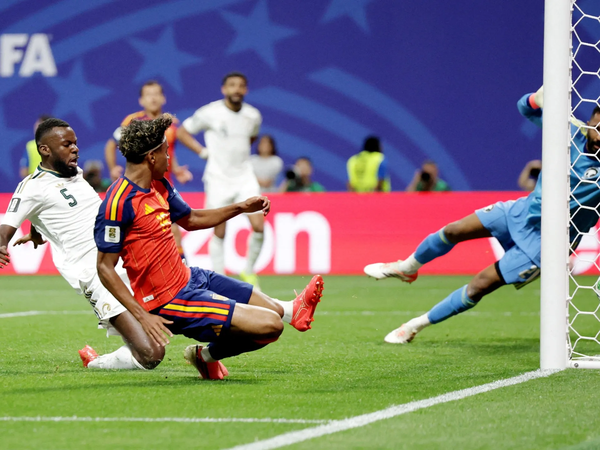 Spania zdrobește Arabia Saudită cu 4-0: Lamine Yamal își deschide contul la Cupa Mondială 2026
