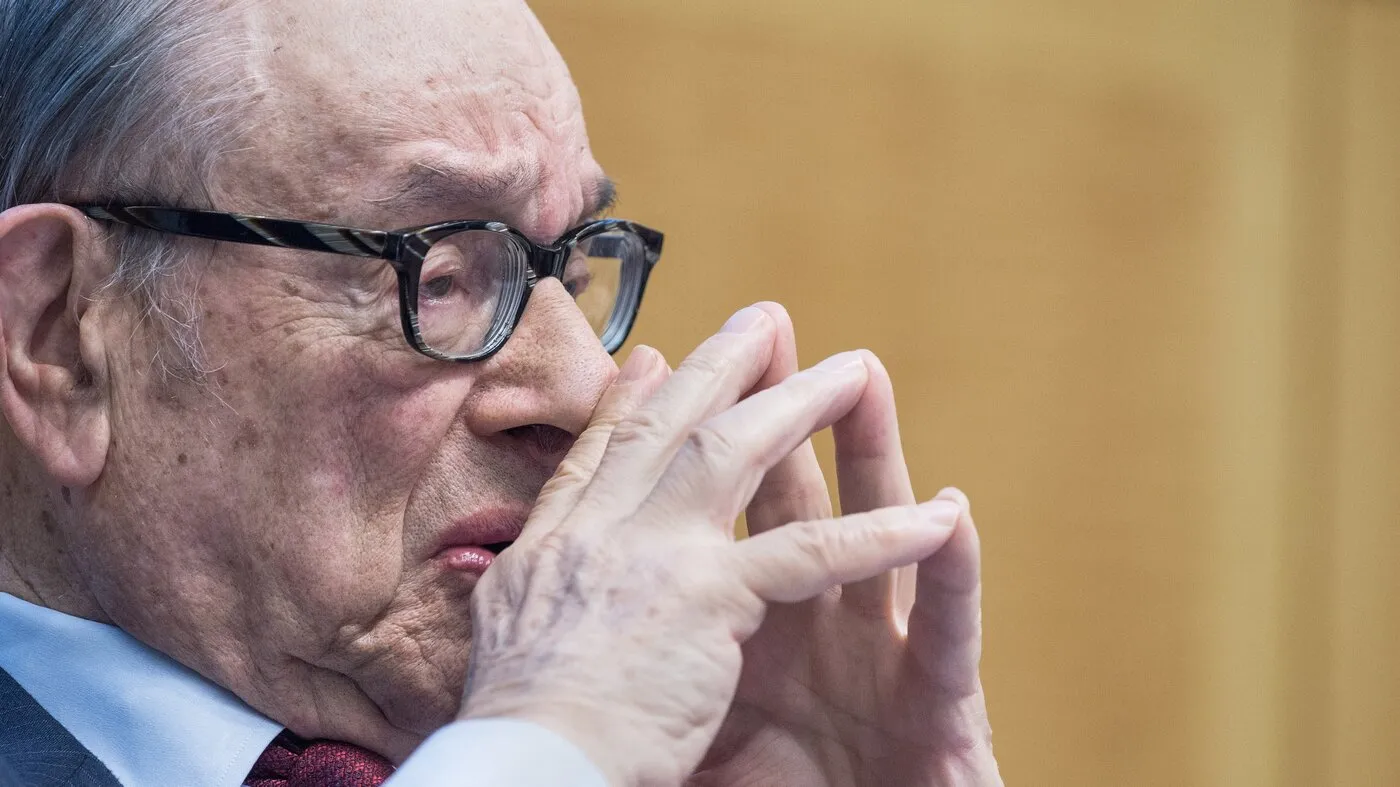Alan Greenspan, legendarul președinte al Rezervei Federale, a murit la 100 de ani