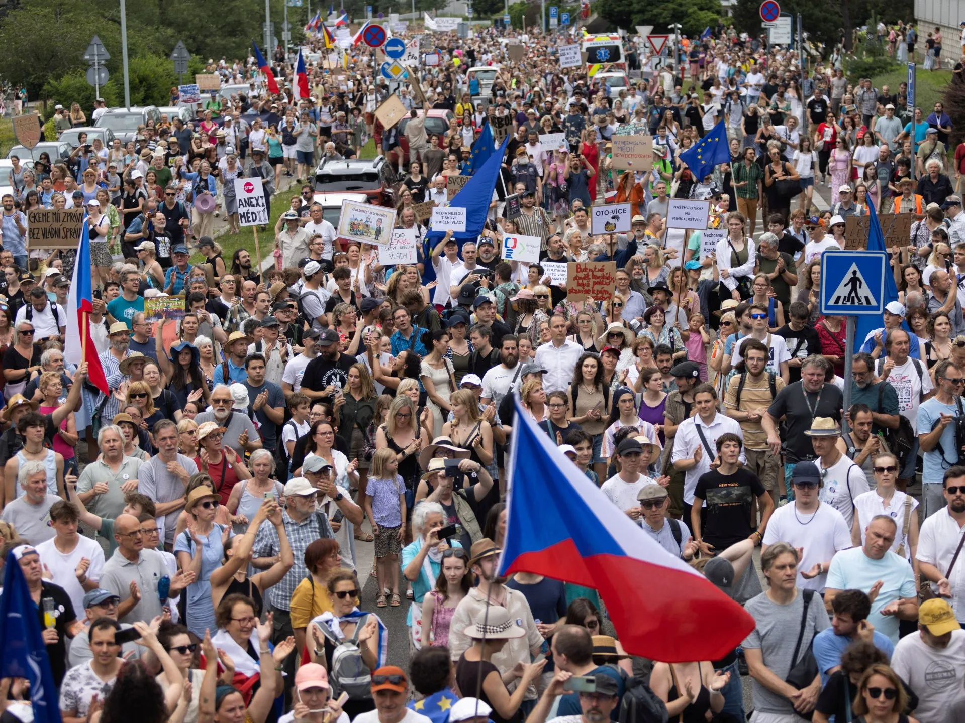 Angajații mass-mediei publice cehe intră în grevă, acuzând guvernul de amenințarea independenței