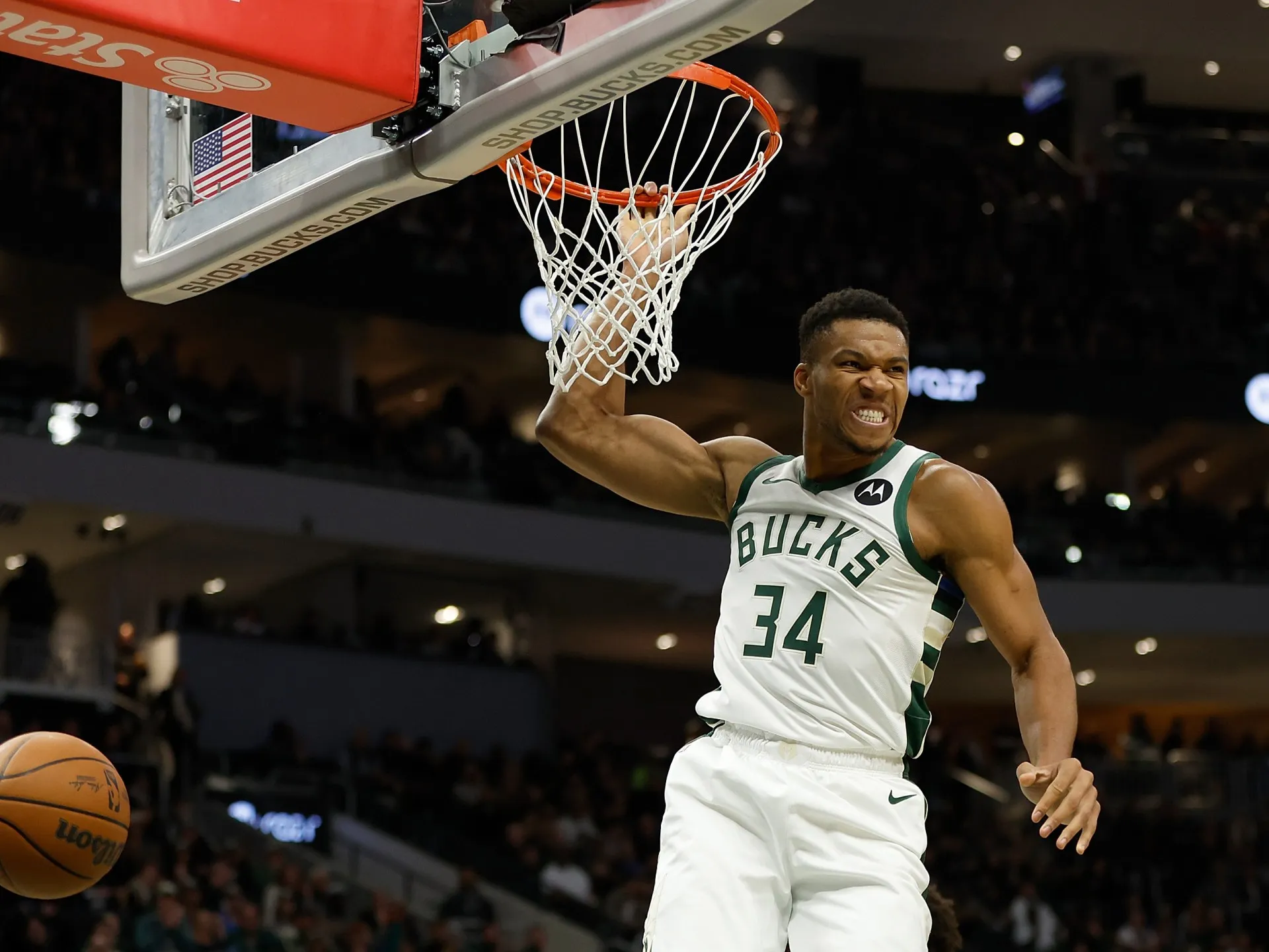 Giannis Antetokounmpo, transfer spectaculos: starul Bucks ajunge la Miami Heat