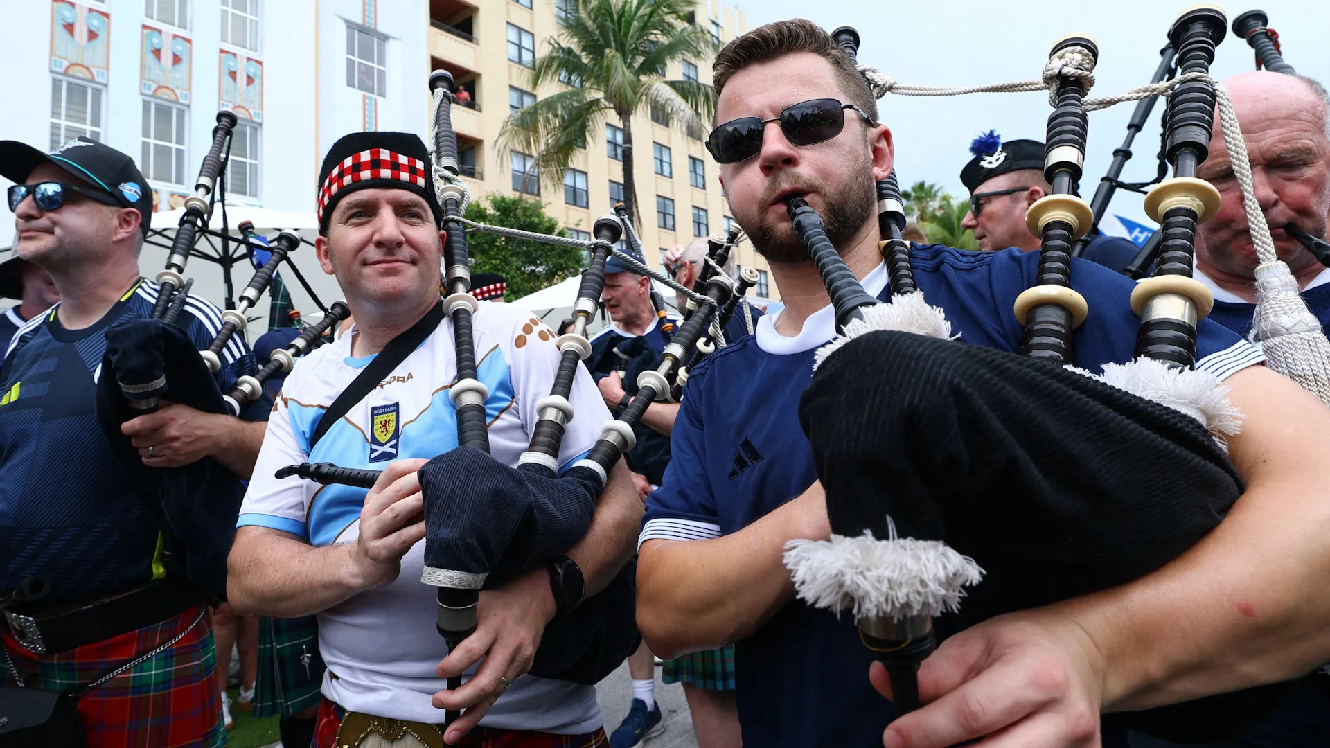 Fanii scoțieni au cucerit Miami înaintea duelului cu Brazilia la Cupa Mondială
