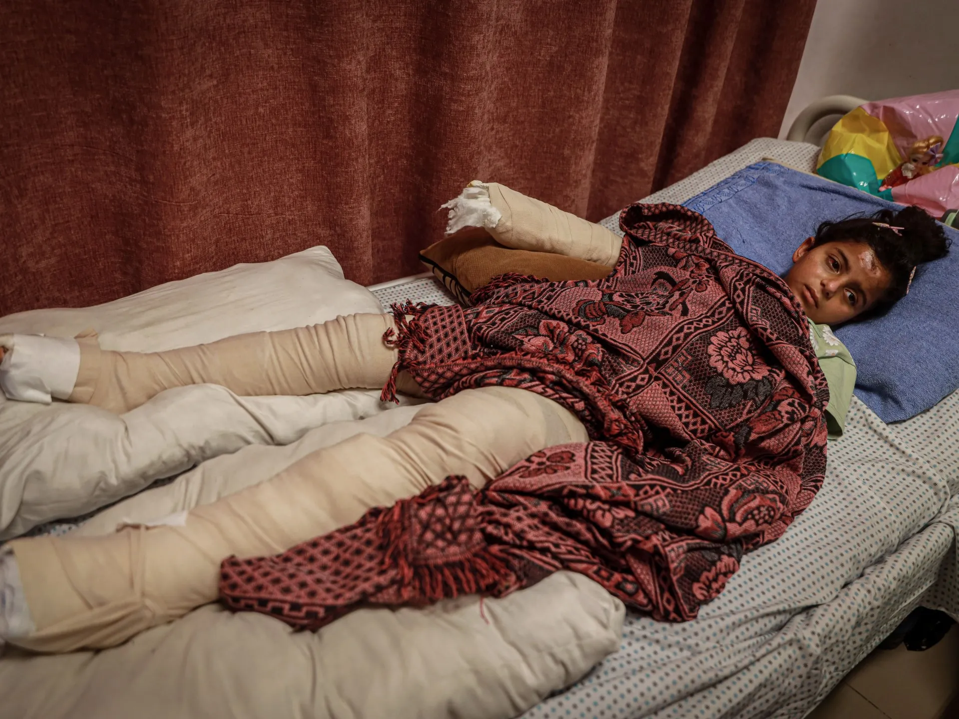 „Între durere și frică”: Copiii din Gaza plătesc prețul atacurilor israeliene continue