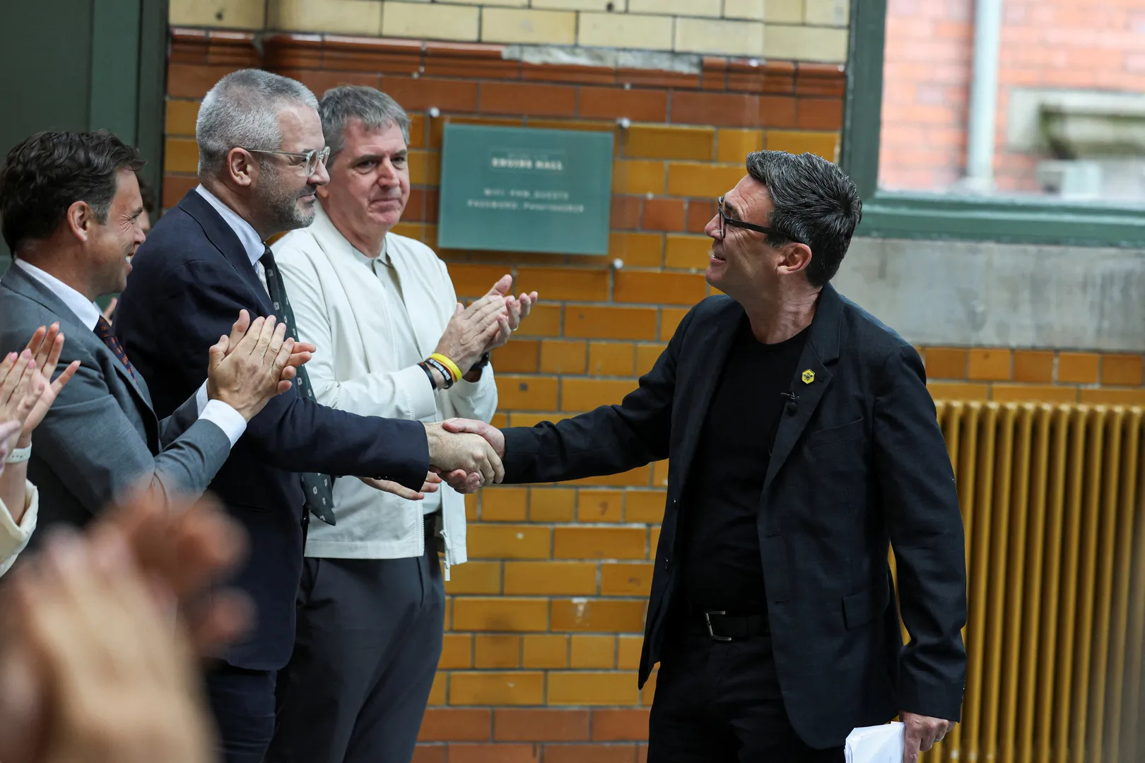 Andy Burnham, viitorul premier al Marii Britanii, promite o revoluție în politică