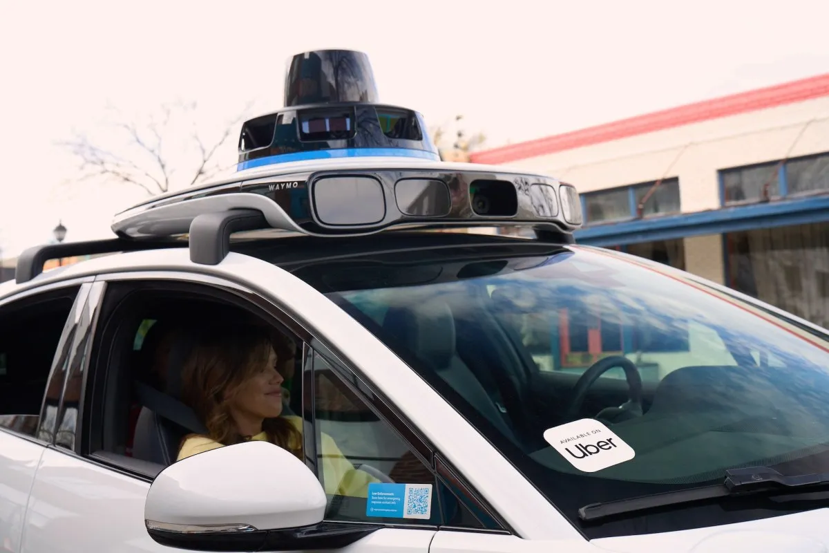 Waymo și Uber se despart în liniște la Phoenix: Sfârșitul unui parteneriat care a durat trei ani