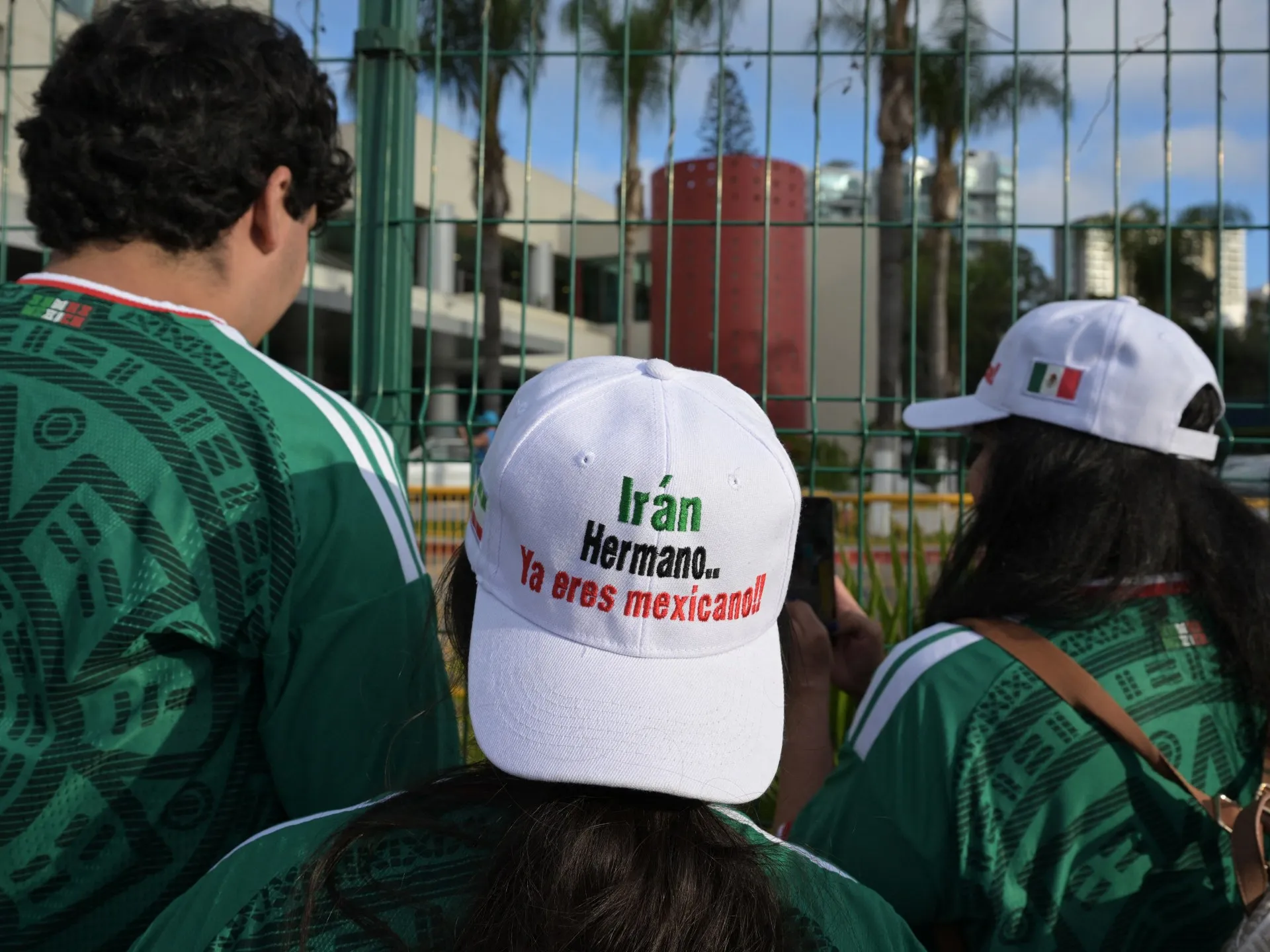 Inima frântă, dar nu și speranța: Iranul părăsește Cupa Mondială, dar găsește alinare în ospitalitatea mexicană