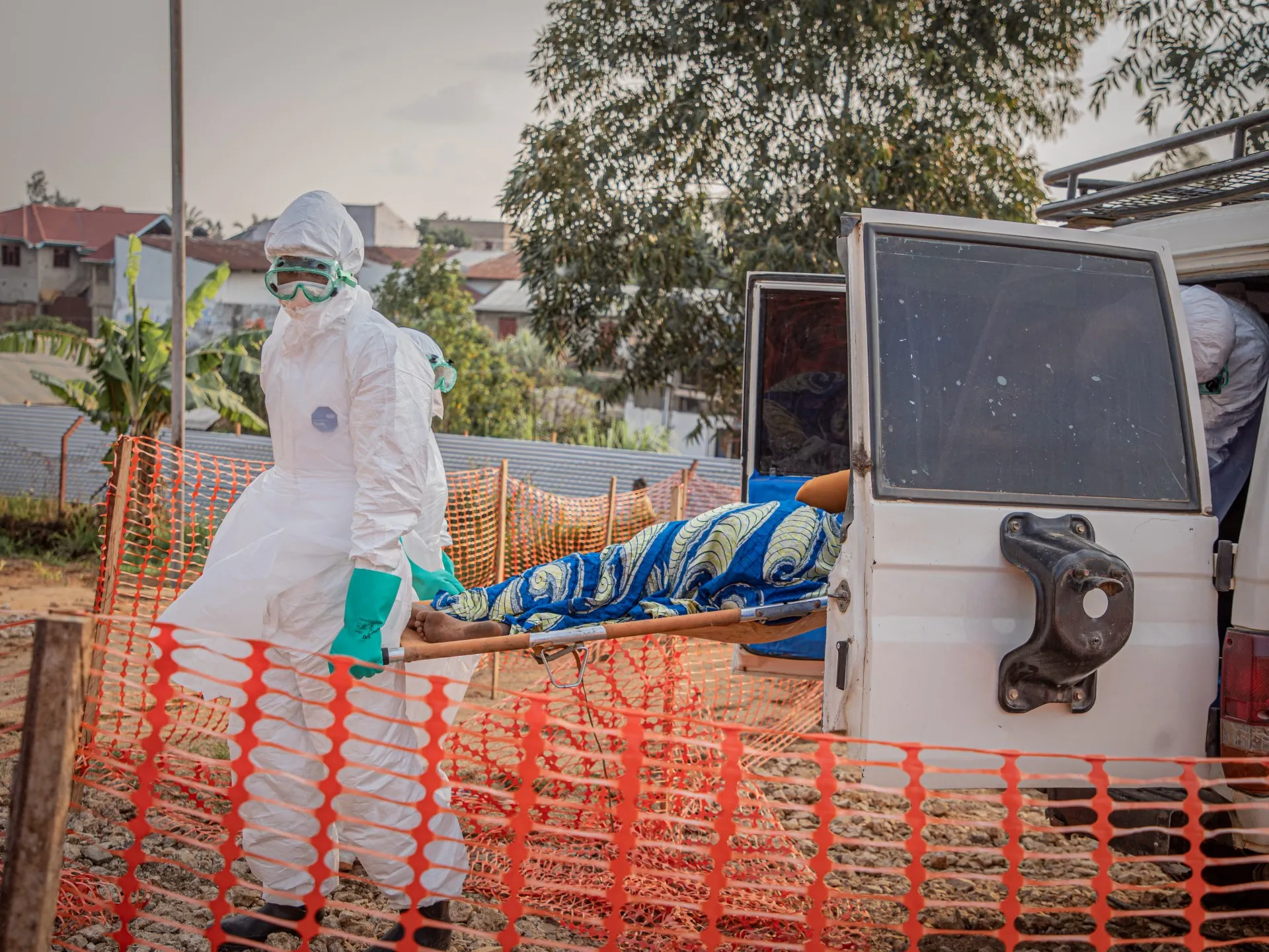Republica Democrată Congo: 1.307 cazuri confirmate de Ebola, inclusiv 377 de decese